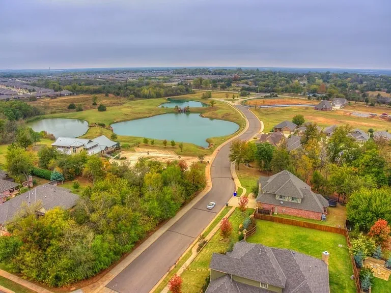 2125 Turtle Creek Dr — Photo 20