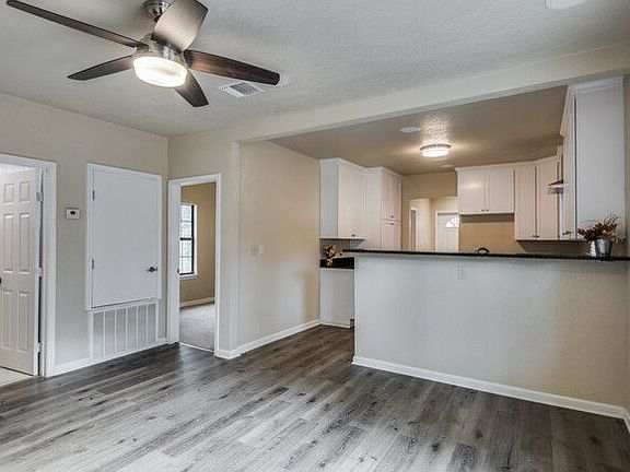 2nd image of 2110 Martin Luther King Dr