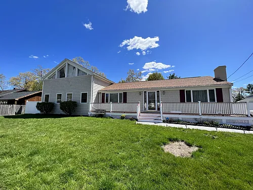 12 Gassett Rd Photo 1