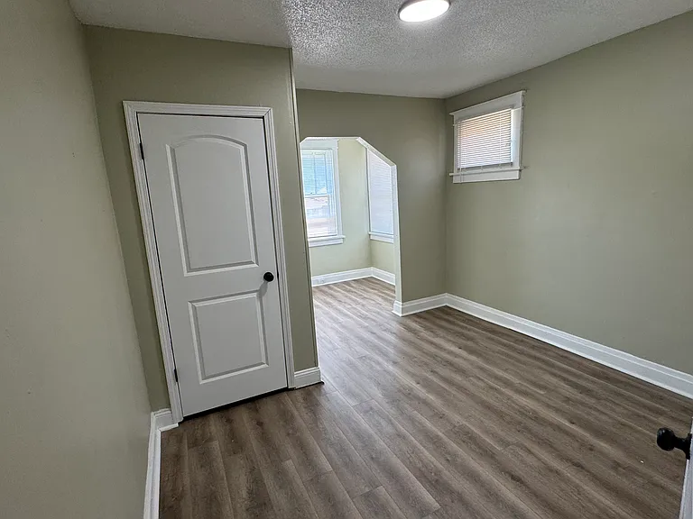 6425 Perry Ave — Photo 15