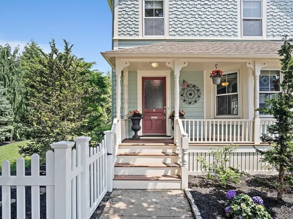 35 Harvard St, Winchester, MA 01890