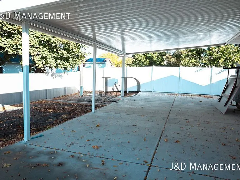 1490 S 135 W — Photo 26