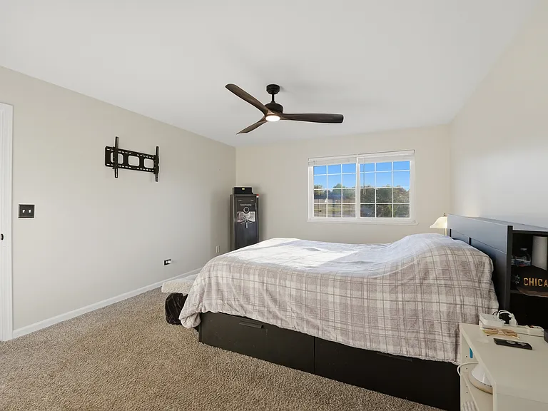 950 Donnelly Pl — Photo 22