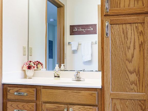 4th image of 2505 Aspen Rd Unit 9