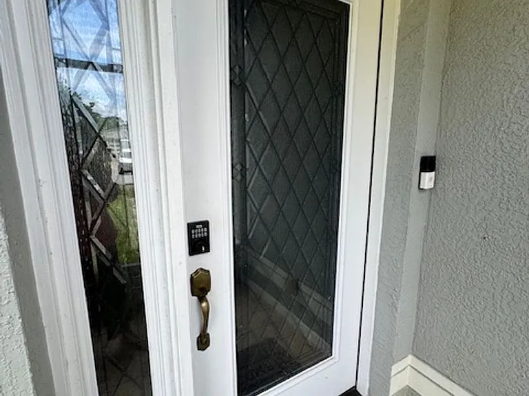 710 Avalon St SE — Photo 4