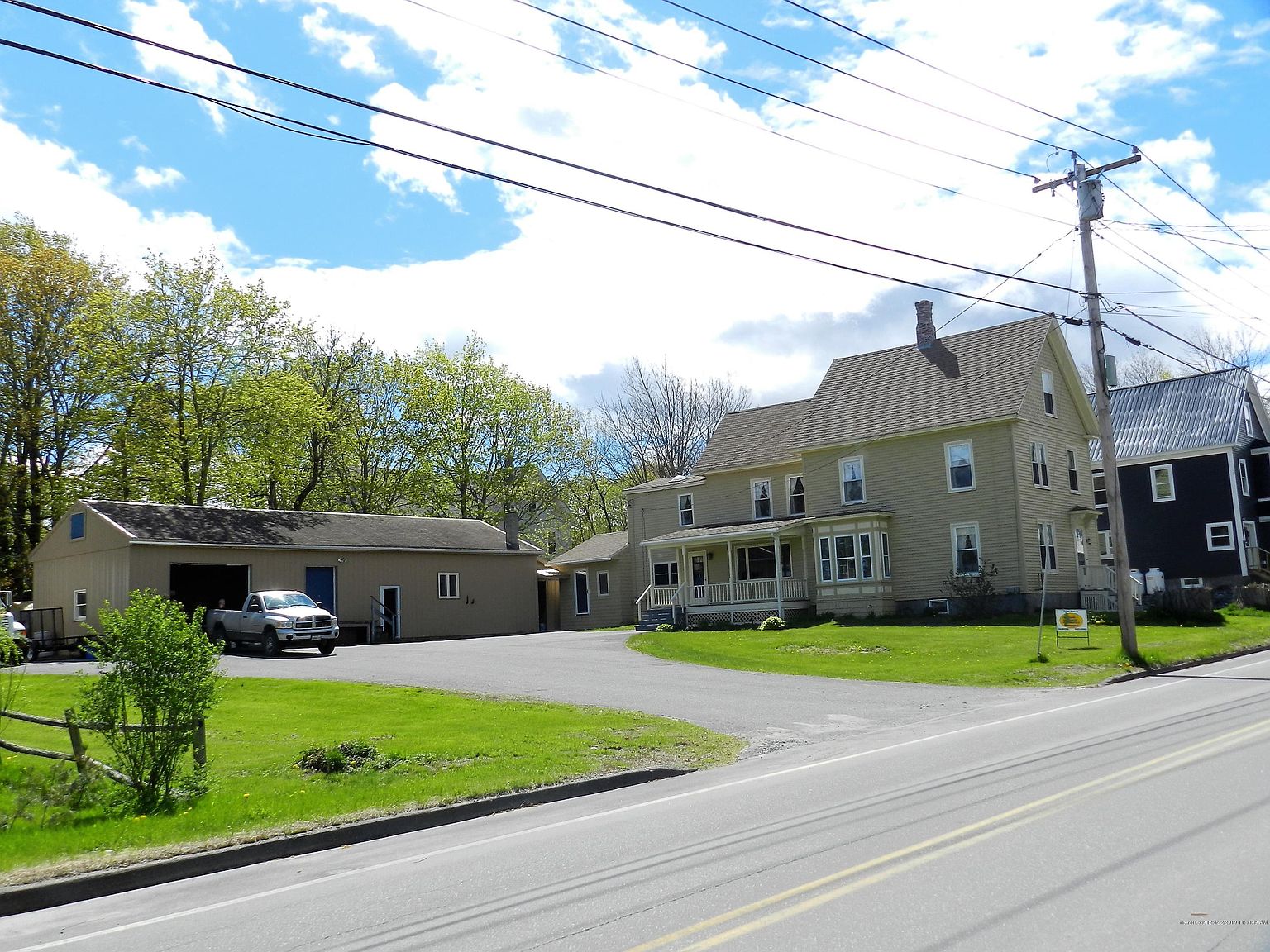 147 Peltoma Ave, Pittsfield, ME 04967 Zillow