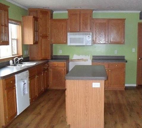 3rd image of 309 Driscoll Ln