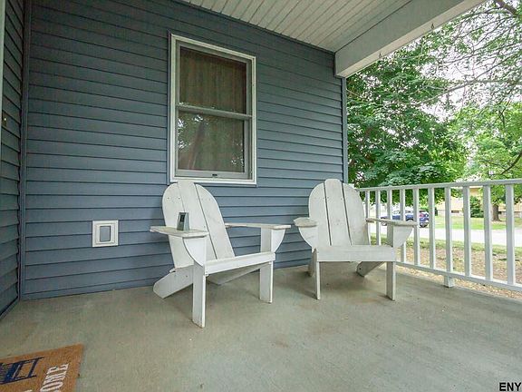 5th image of 29 Lincoln Ave