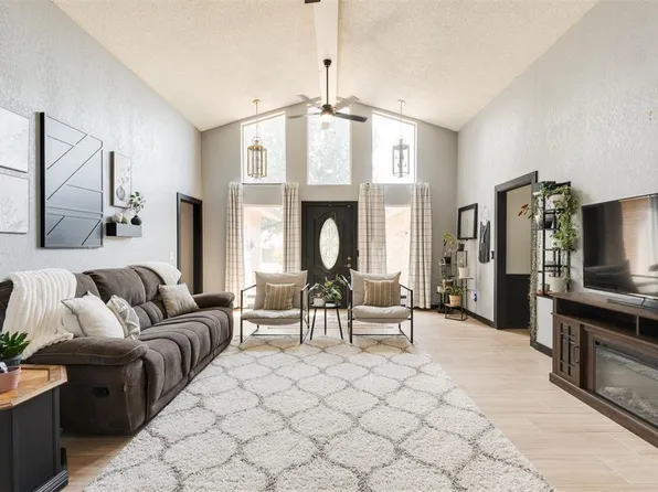 6701 Newman Dr, Oklahoma City, OK 73162