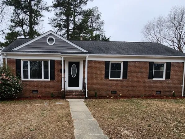 2240 Buckner St, Petersburg, VA 23805