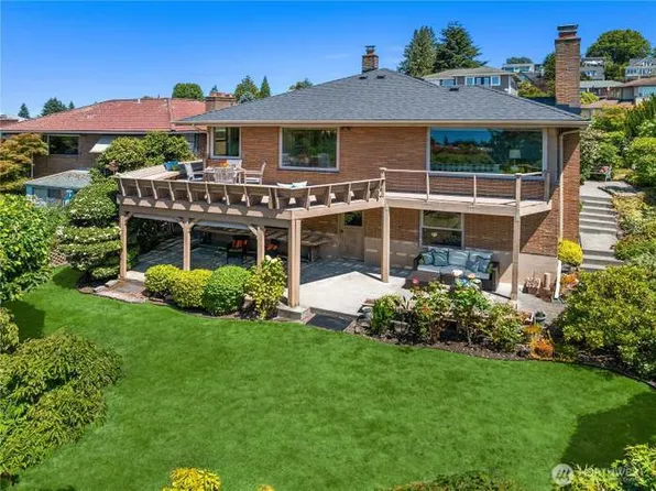 6743 40th Ave SW, Seattle, WA 98136