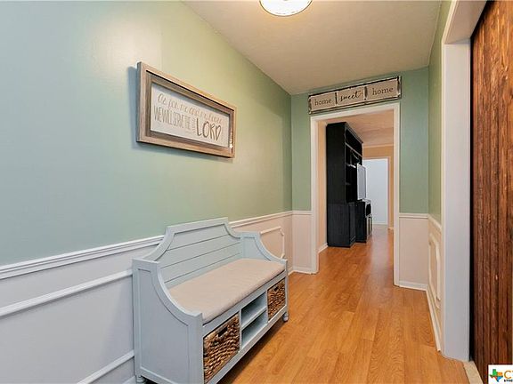 5th image of 306 Hampshire St