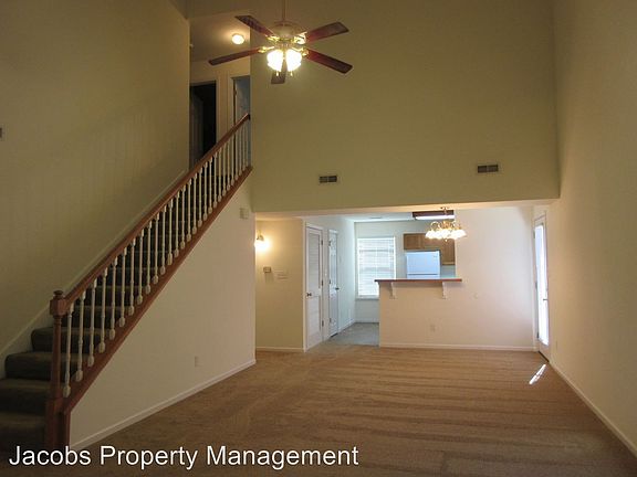 4th image of 1620 Juniper Dr