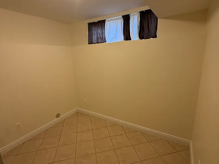 22 Woodvale Ave #1 — Photo 9