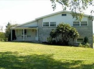 764 Mountain Rd, Pine Grove, PA 17963