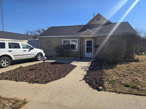 1310 K St, Cozad, NE 69130