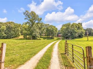 1843 Coles Creek Rd, Hermann, MO 65041