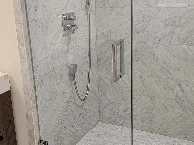 723 N Westmount Dr #303 — Photo 12