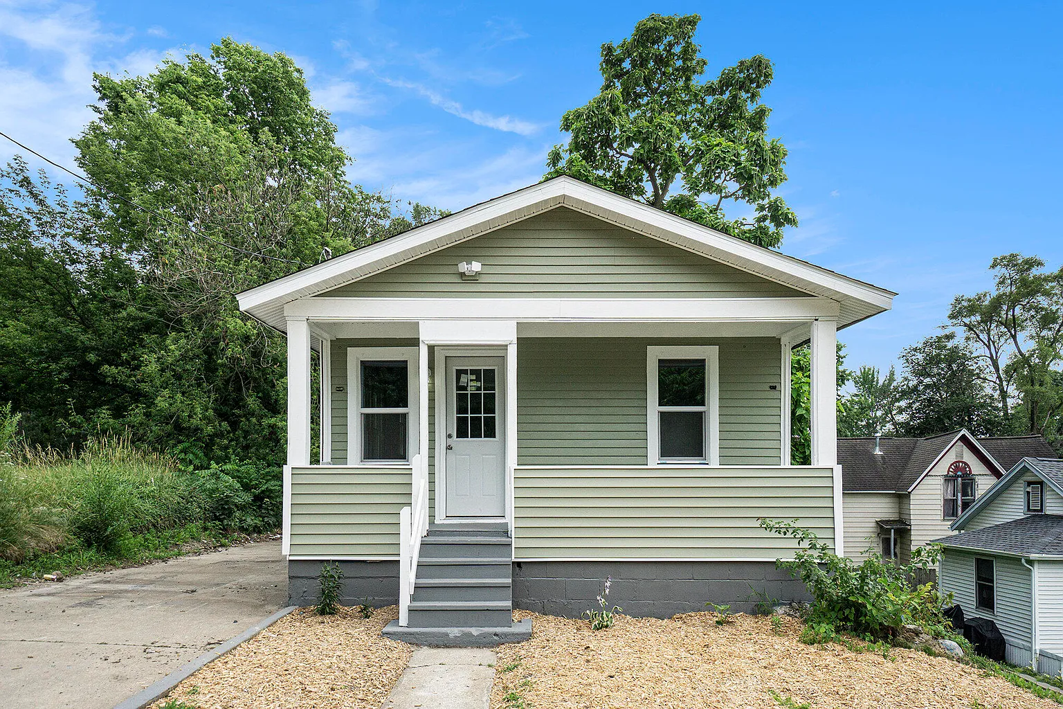 1210 Hotop Ave photo 1
