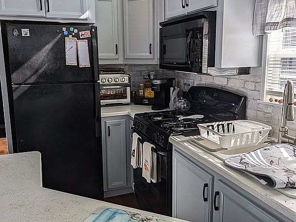 5th image of 27 Go Camping Way