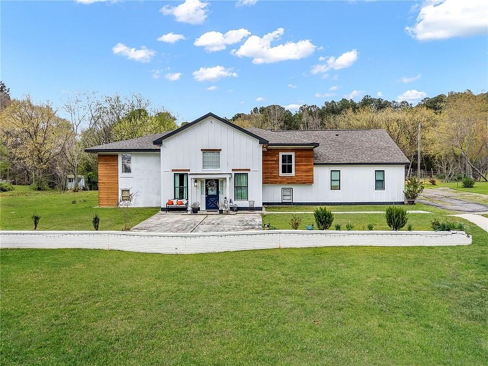 1st image of 934 Beaver Hill Dr