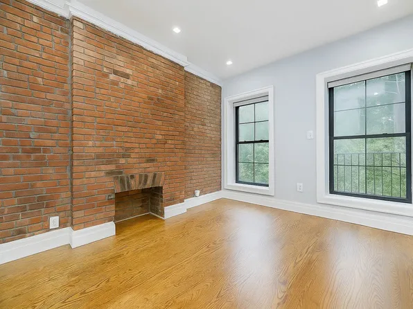 47 Columbia Place image 1 of 9