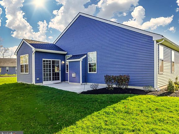 4th image of 100 Castlebay Dr