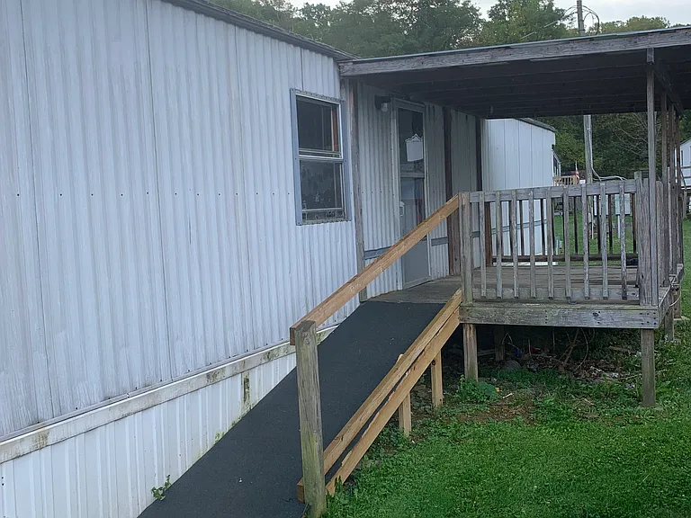 134 Oboe Ln — Photo 2