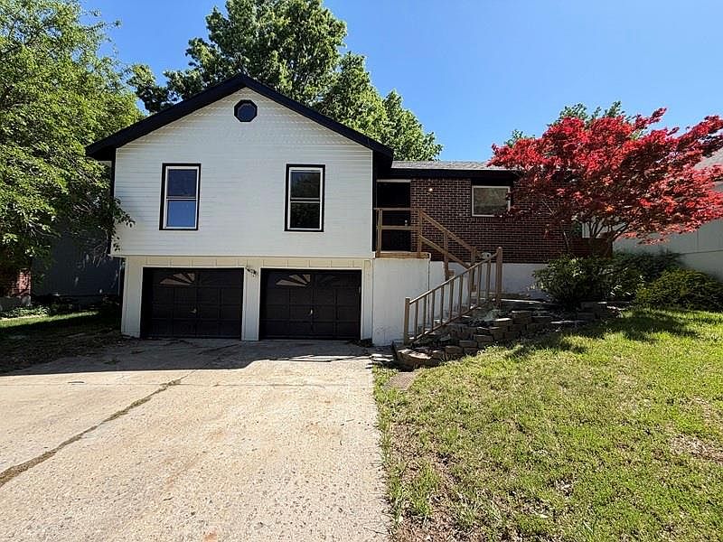 917 NE 108th Ter, Kansas City, MO 64155 | MLS #2622886 | Zillow