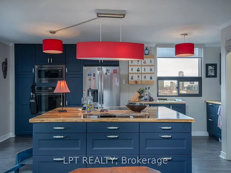 40 Arthur St #703 — Photo 13