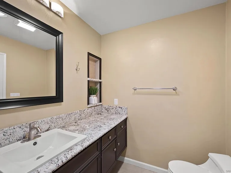 4224 Collwood Ln — Photo 12