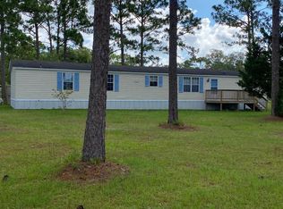 109 Castle Dr, Hubert, NC 28539