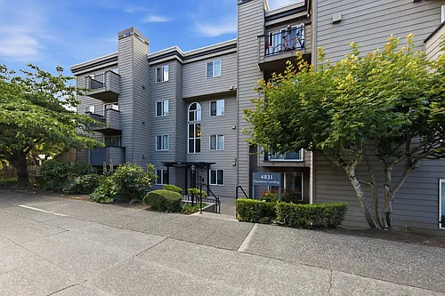 4831 Fauntleroy Way SW #201 Photo 1