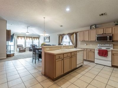 13640 Cherokee Ranch Rd, Fort Worth, TX, 76115