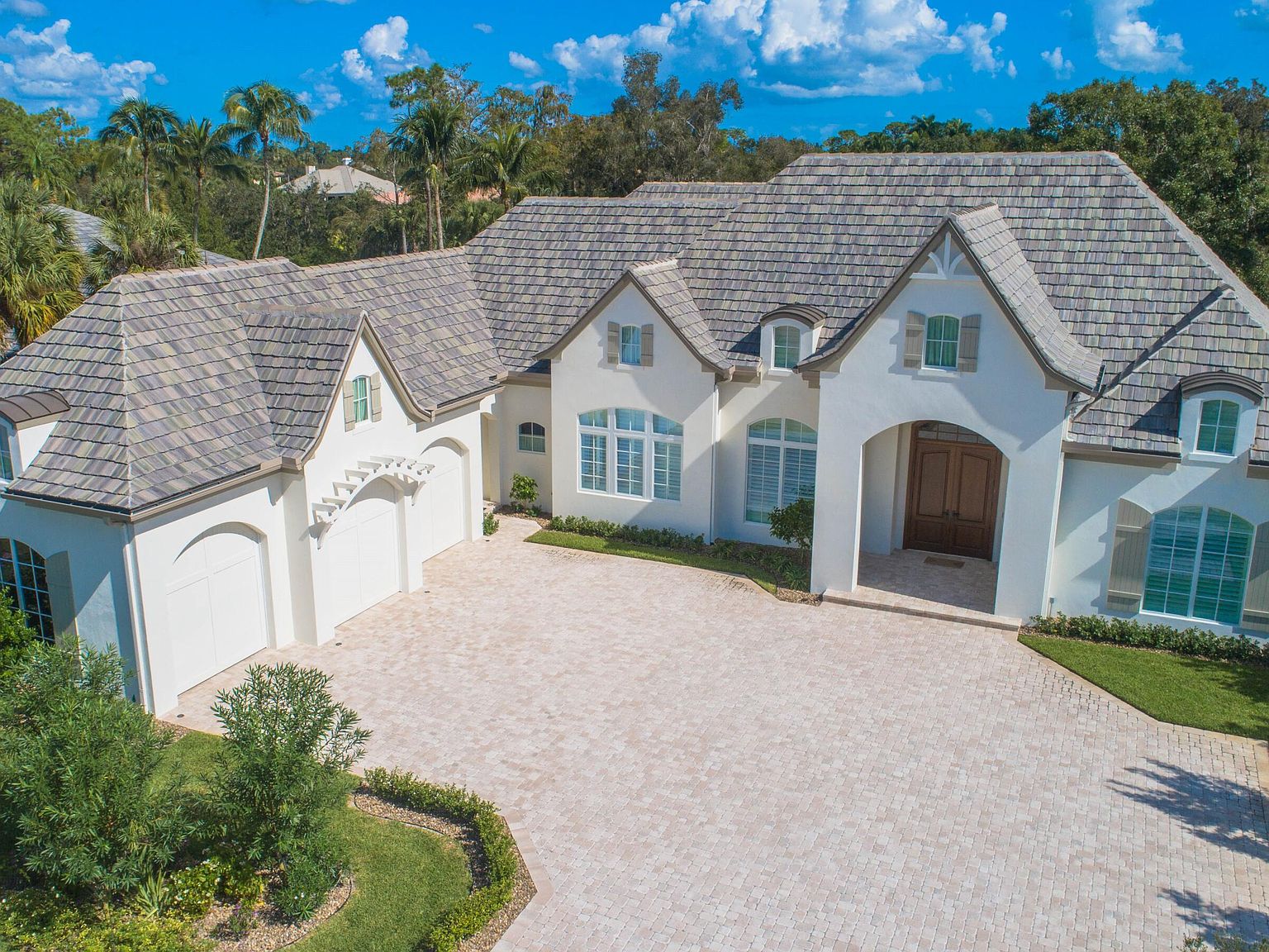 1642 Mayacoo Lakes Blvd