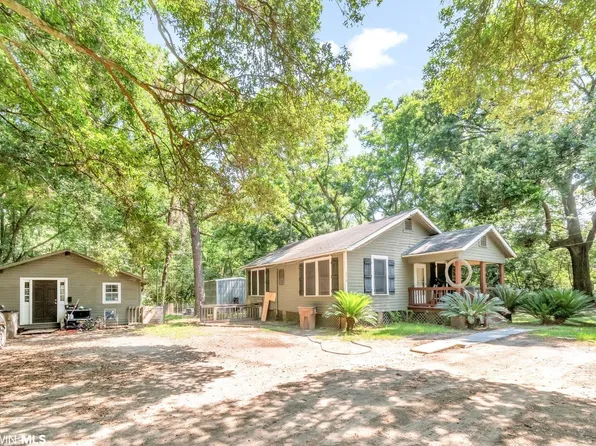 2516 W Clubhouse Rd, Mobile, AL 36605