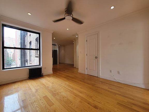 4th image of 500 W 110th St APT 2b