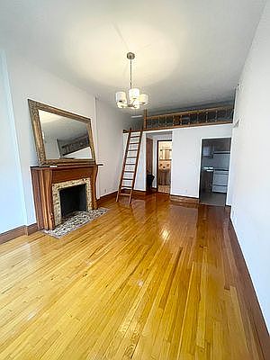 4th image of 143 W 75th St APT 3A