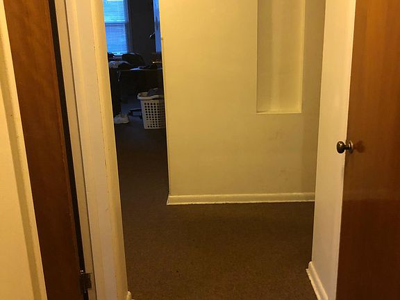 Bedroom hallway 2nd floor
