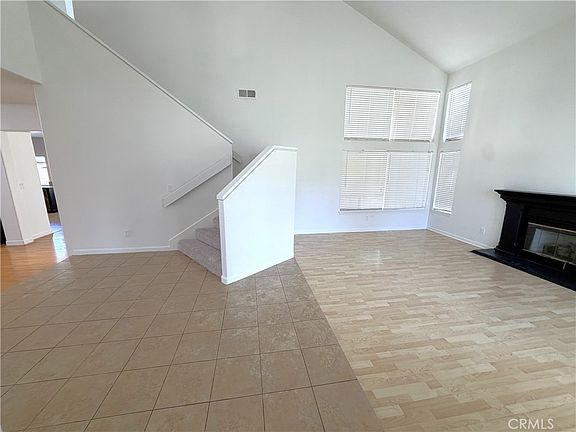 4th image of 40902 Riverock Ln