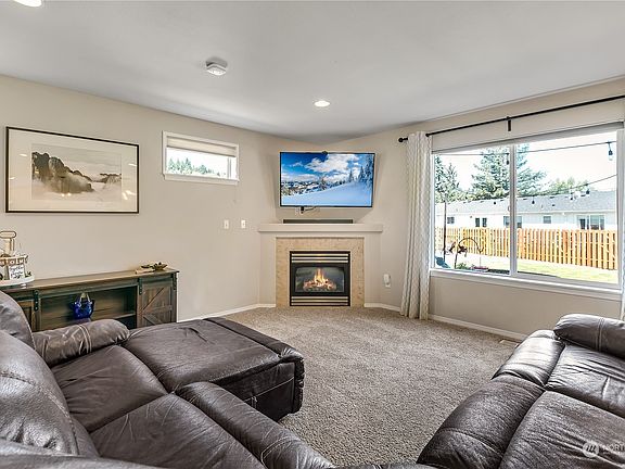 5th image of 303 N 4th Avenue