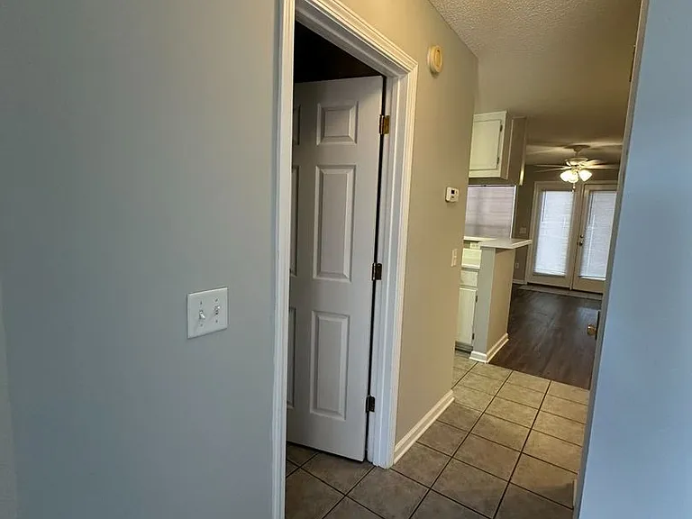 118 S Springview Dr — Photo 13