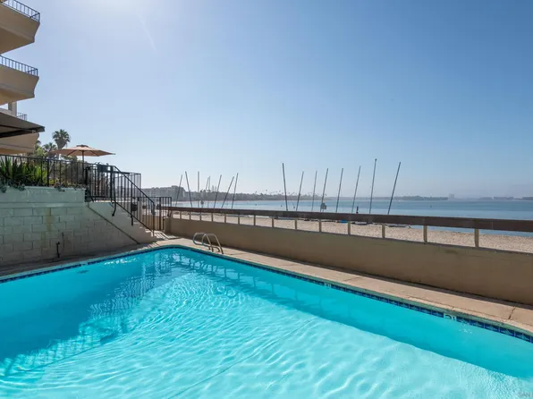 1235 Parker Pl Unit 2B, San Diego, CA 92109