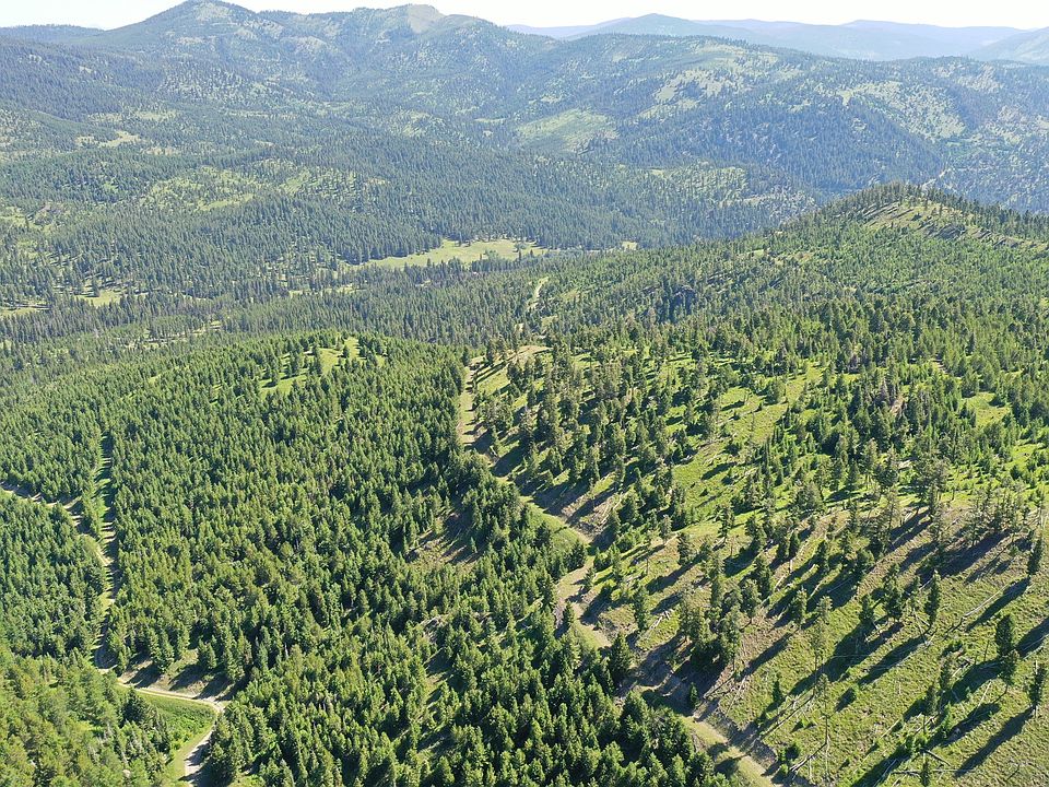 1st image of 13 Garnet Range Rd