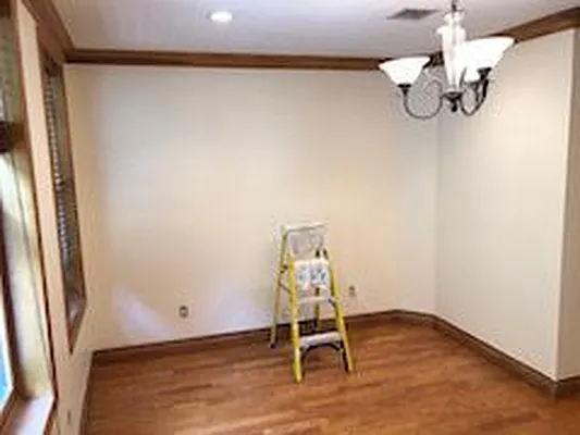 Rented by Urban Real Estate Property Group Inc | media 60