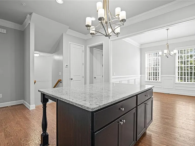 335 Rose Garden Ln — Photo 10