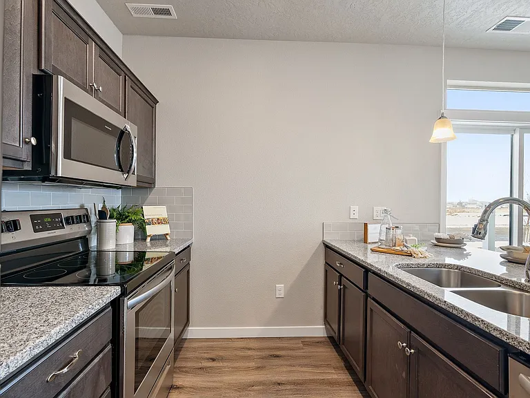 Sunnyvale Village Townhomes — Photo 40