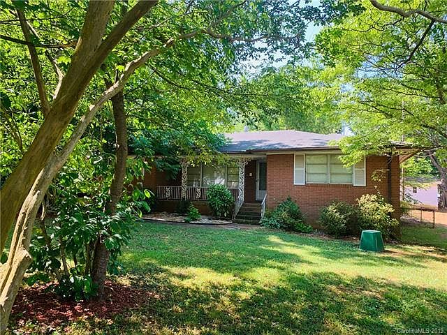 1st image of 205 Briarwood Lake Dr