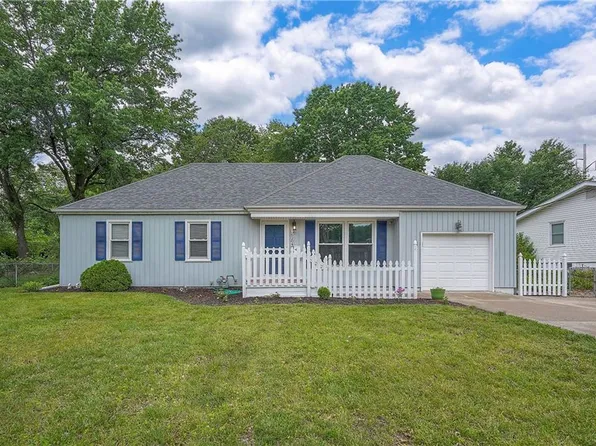 6204 N Michigan Ave, Kansas City, MO 64118