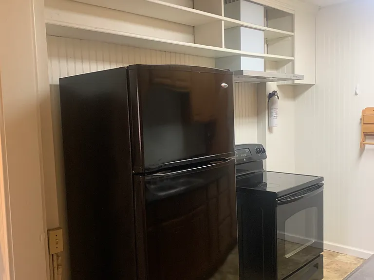 116 W 1st St #2 — Photo 7